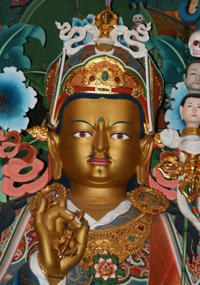 Đức Phật Thượng Sư Liên Hoa Sanh