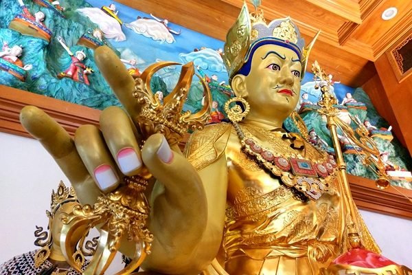 Đức Phật Thượng Sư Liên Hoa Sanh