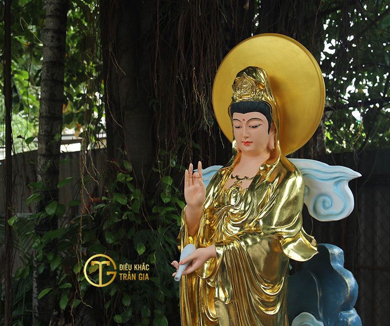 Tượng Phật Quan Âm bằng vàng