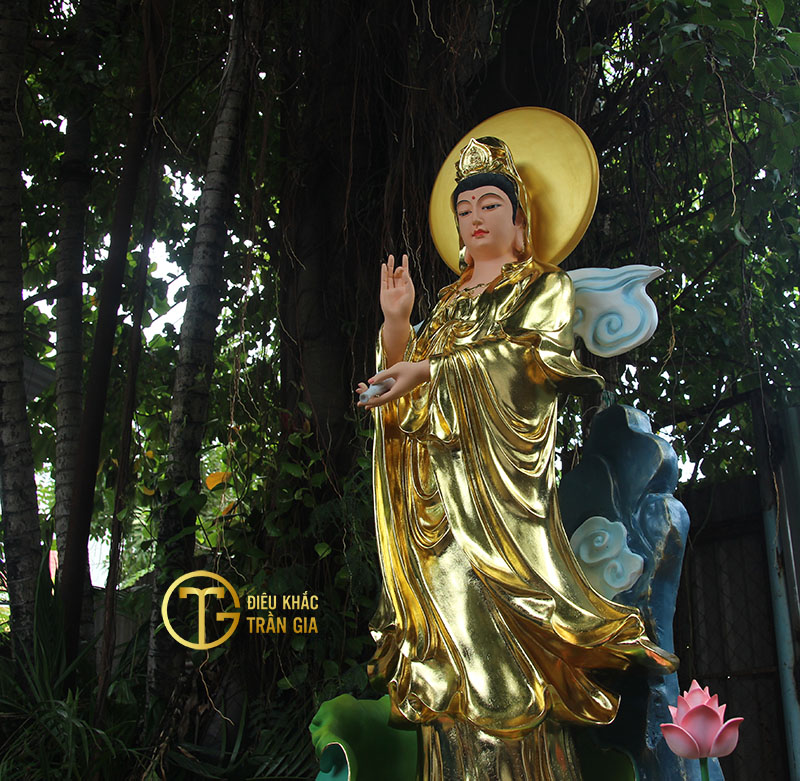 Tượng Phật Quan Âm bằng vàng