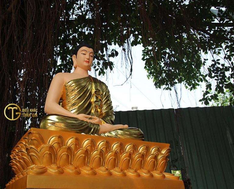 tuong phat bang vang