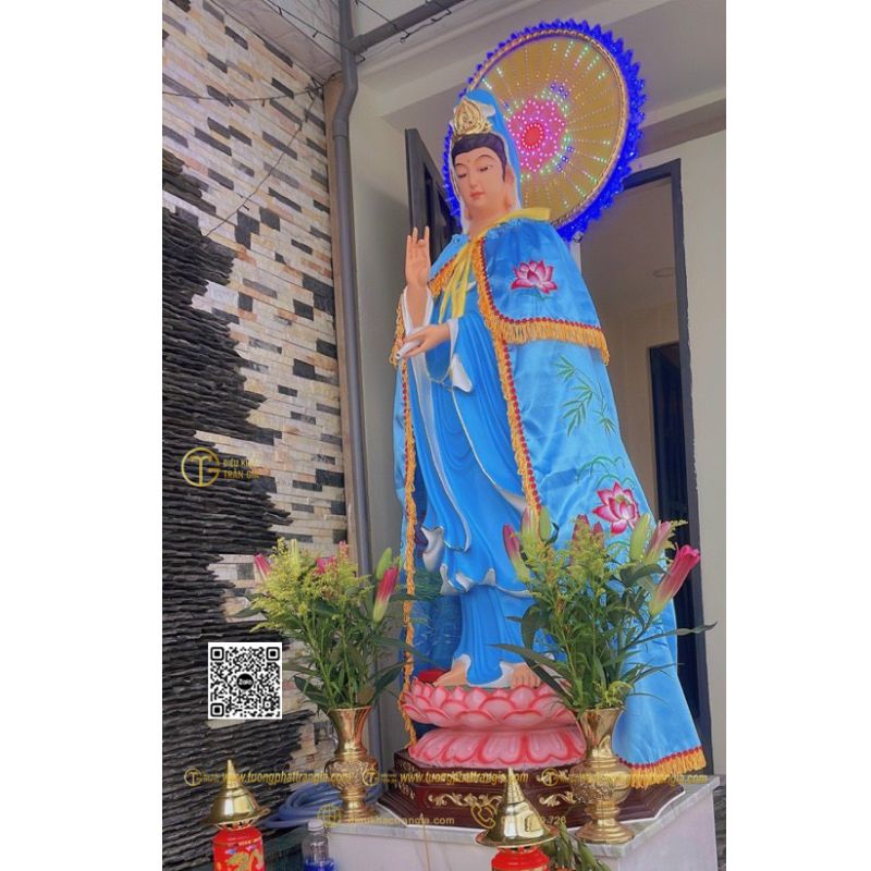 Tượng Quan Âm Nam Hải