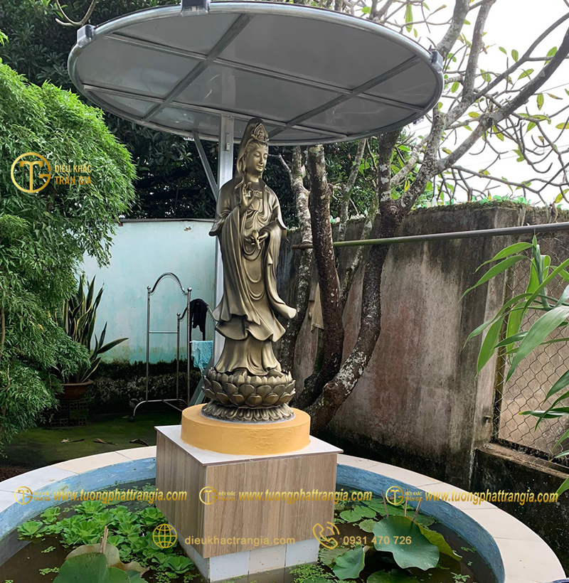 Tượng Phật mẹ Quan Âm Bồ Tát bằng đồng