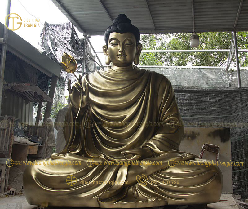 Tượng Phật Thích Ca Mâu Ni bằng đồng