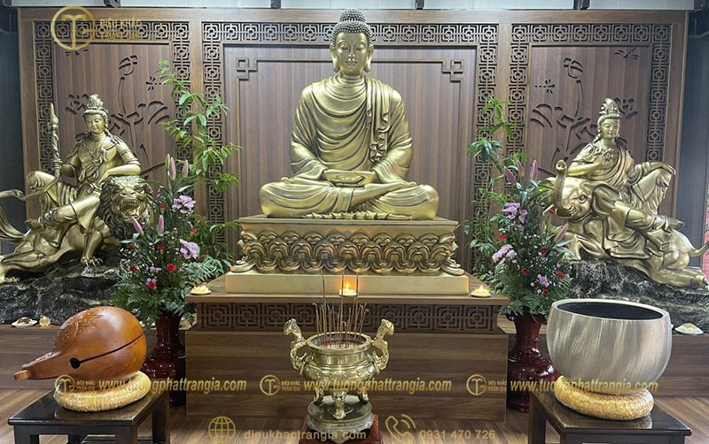 văn thù sư lợi bồ tát cưỡi sư tử