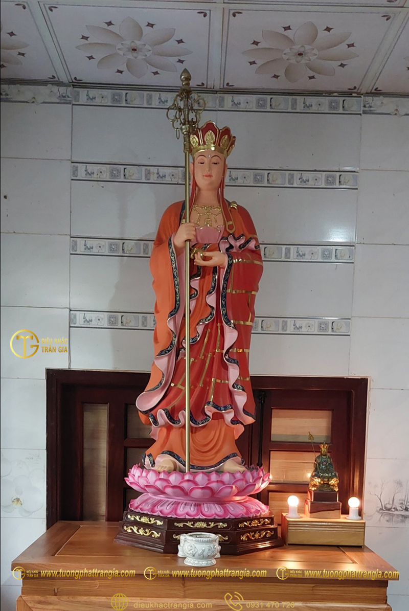 Gửi tượng Phật vào chùa