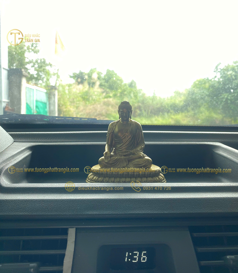 tượng phật a di đà để xe ô tô