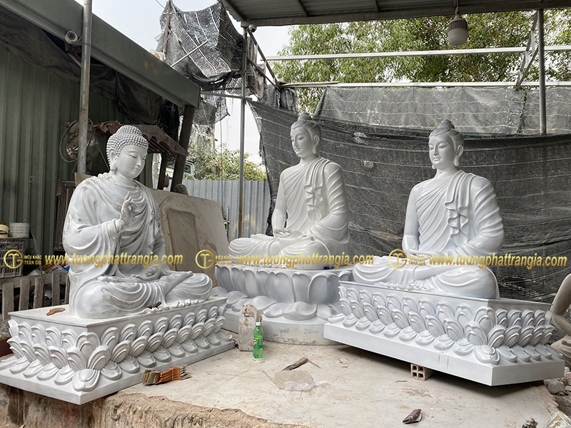 giá tượng phật bằng xi măng