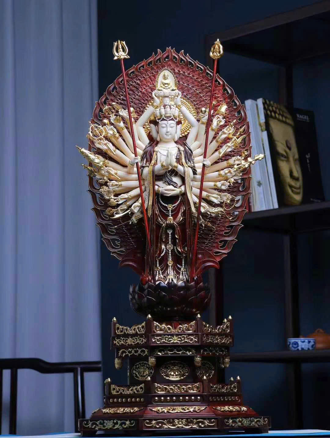 Tượng Quan Âm Thập Nhất Diện
