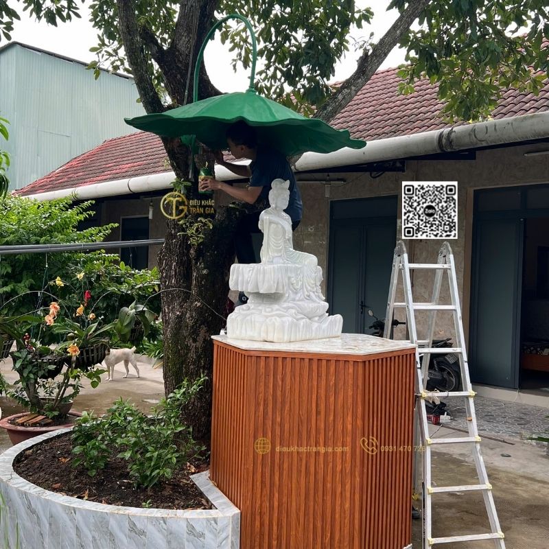lắp đặt Lá sen che tượng Phật ngoài trời tại Trần Gia