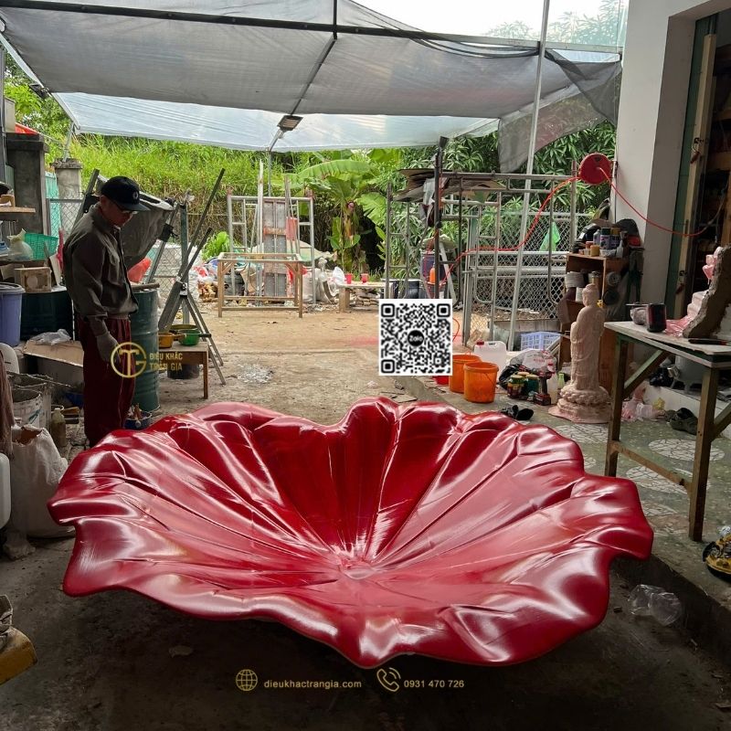 lắp đặt Lá sen che tượng Phật ngoài trời tại Trần Gia