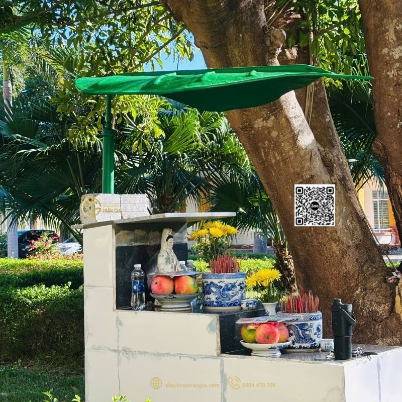 mái che tượng Phật Mẹ Quan Âm ngoài trời