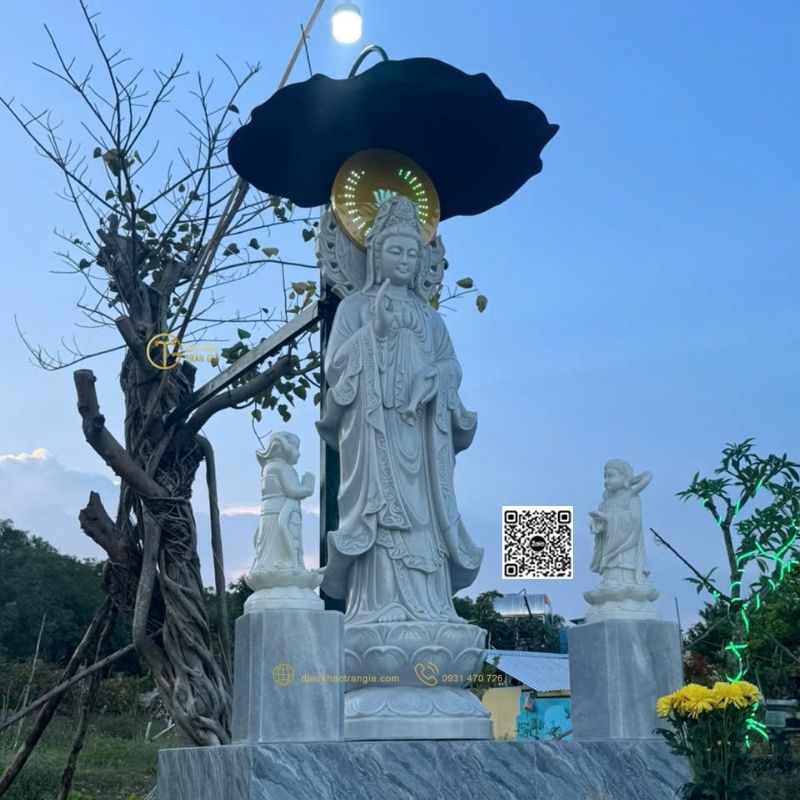 mái che tượng Phật Mẹ Quan Âm ngoài trời