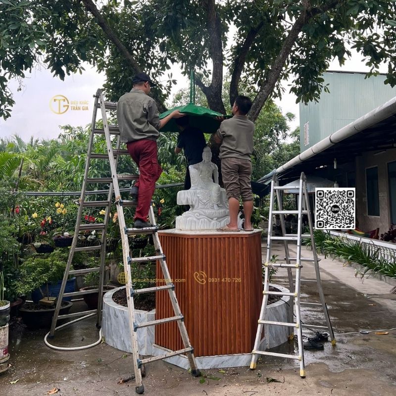 lắp đặt Lá sen che tượng Phật ngoài trời tại Trần Gia