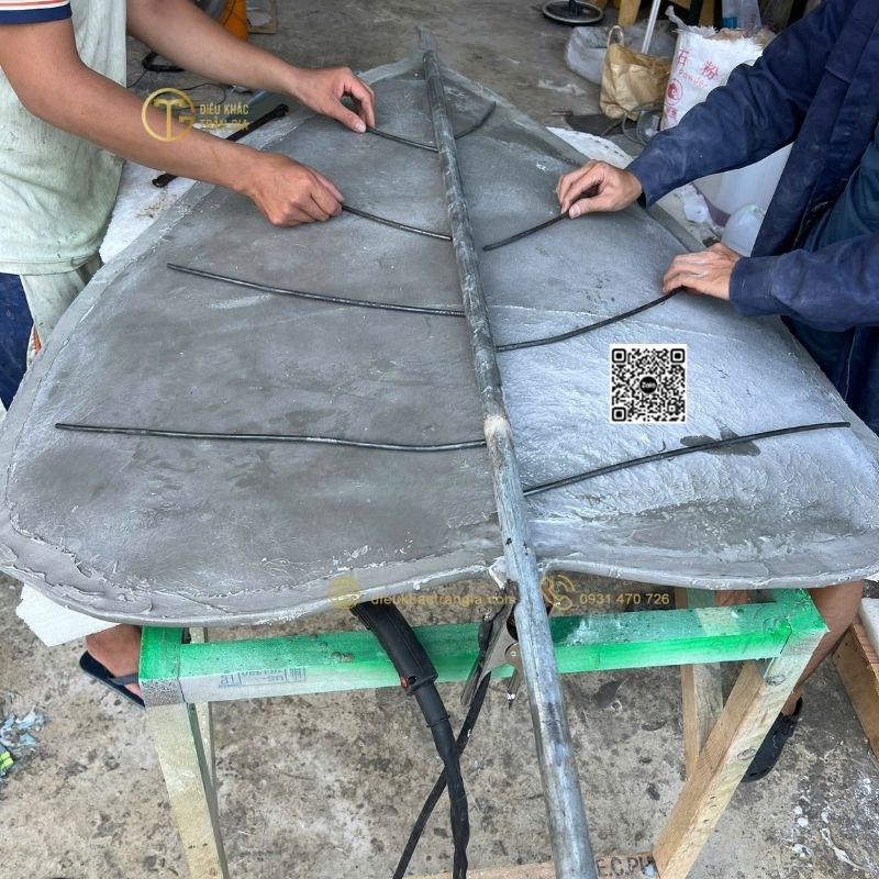 Lá bồ đề nhựa composite cốt thép 150cm
