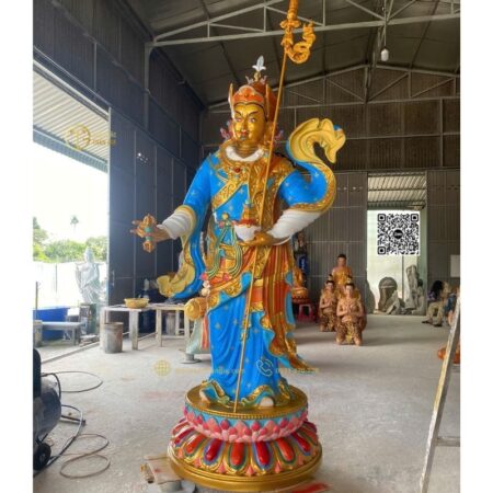 Tượng Đức Liên Hoa Sinh đứng