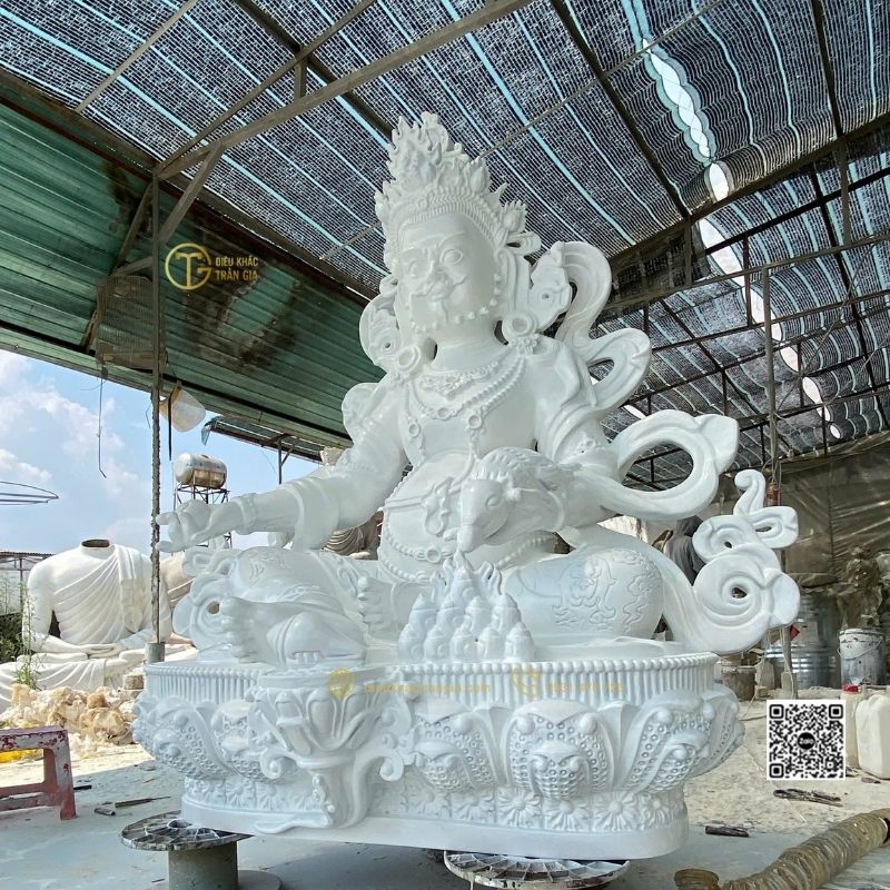 Ý nghĩa của việc thờ Tượng Thần Tài vàng