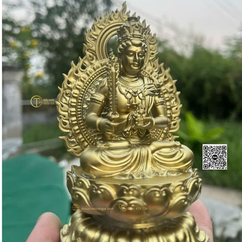 Ý nghĩa của việc thờ Tượng Phật Hư Không Tạng Bồ Tát Để Xe Hơi