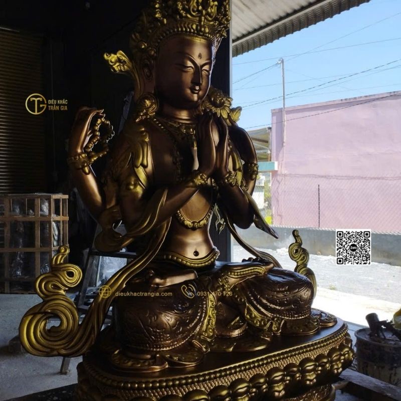 Bồ Tát Quán Thế Âm Tứ Thủ