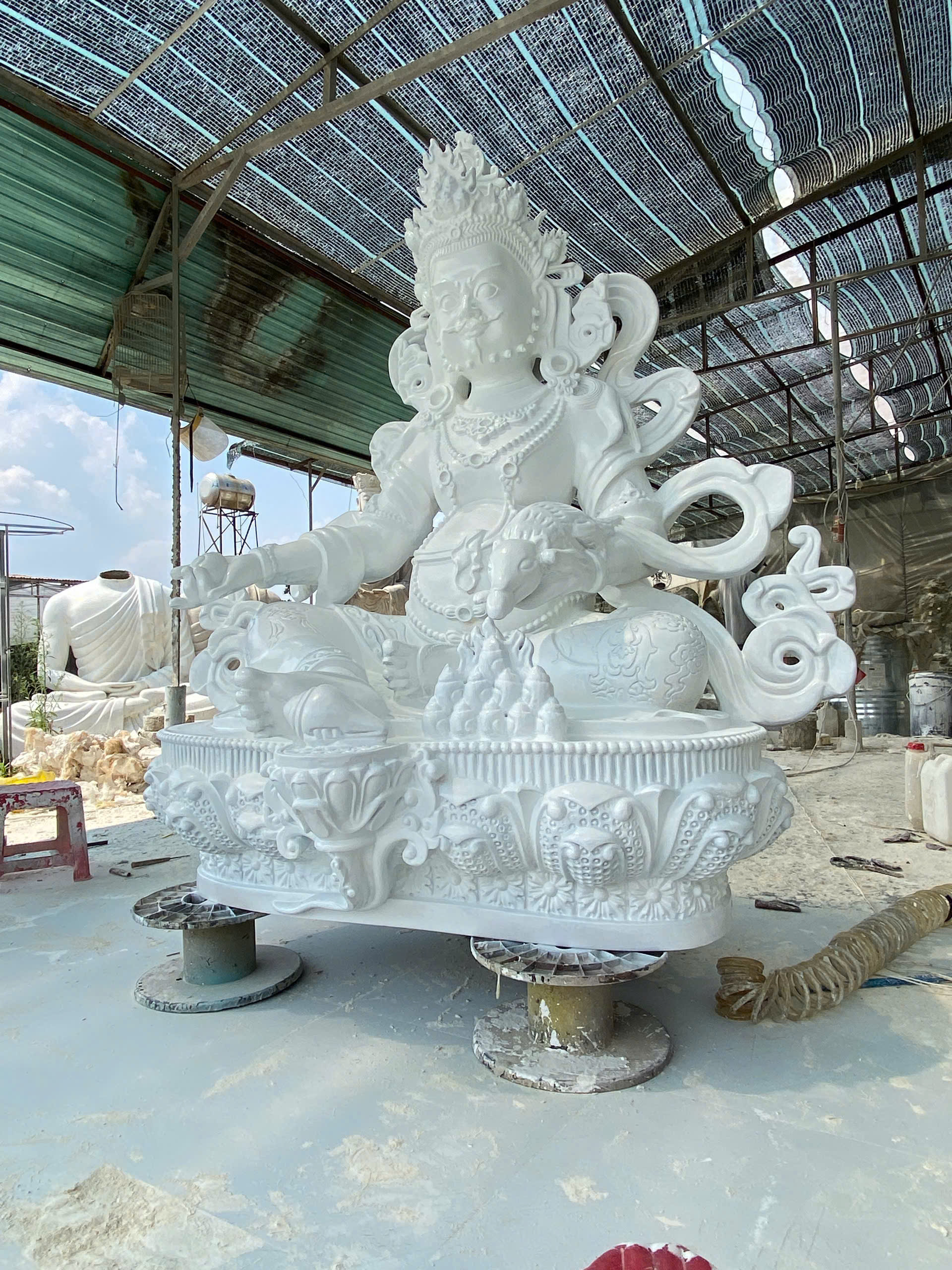 Ý nghĩa của việc thỉnh tôn tượng Mật Tông và Bắc Tông
